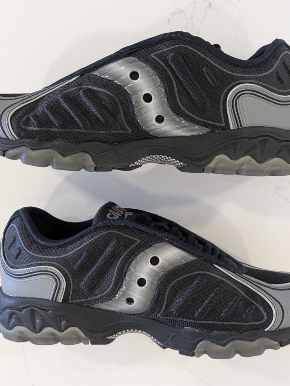 Saucony Matrix Black Metallic Sneakers Women's 11.5